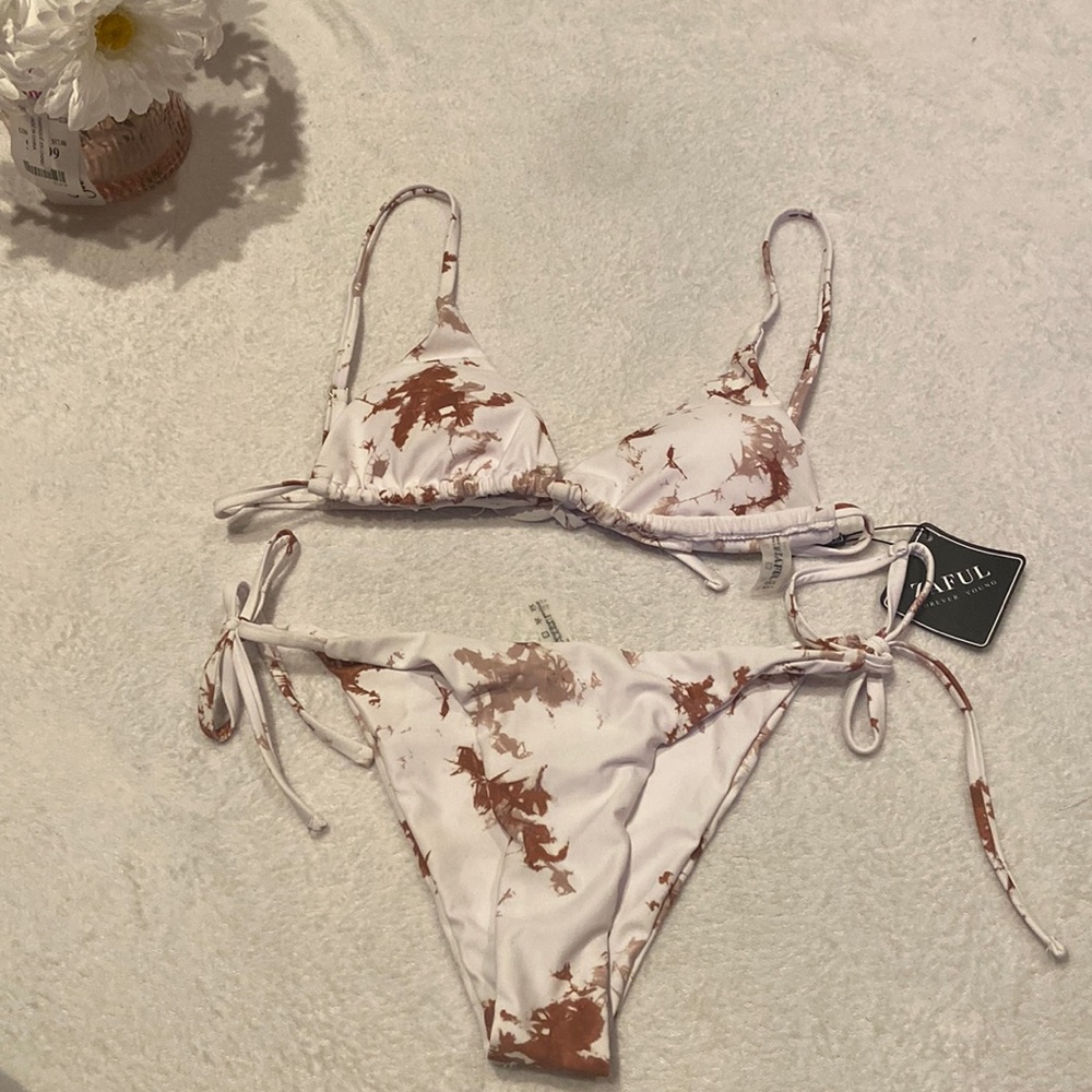 ZAFUL Forever Young Size 6 NWT Bikini - Picture 1 of 10